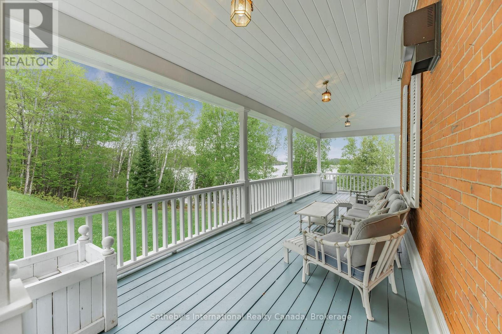 81A WIND ROSE LANE