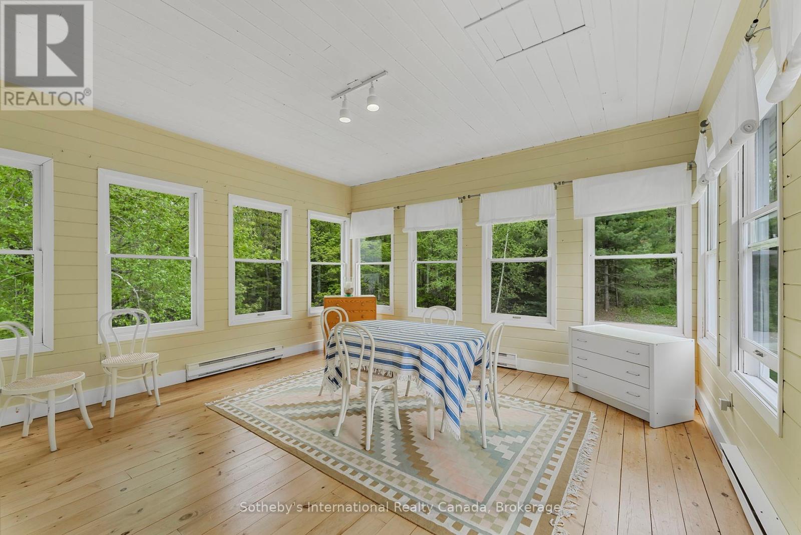 81A WIND ROSE LANE