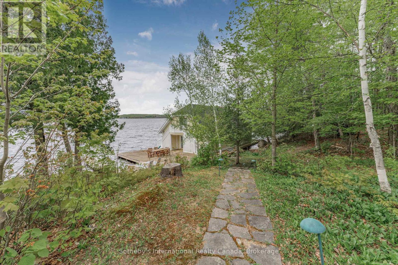 81A WIND ROSE LANE