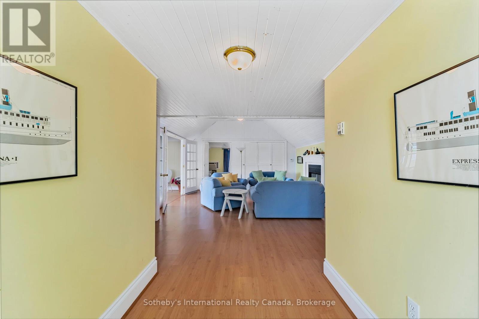 81A WIND ROSE LANE