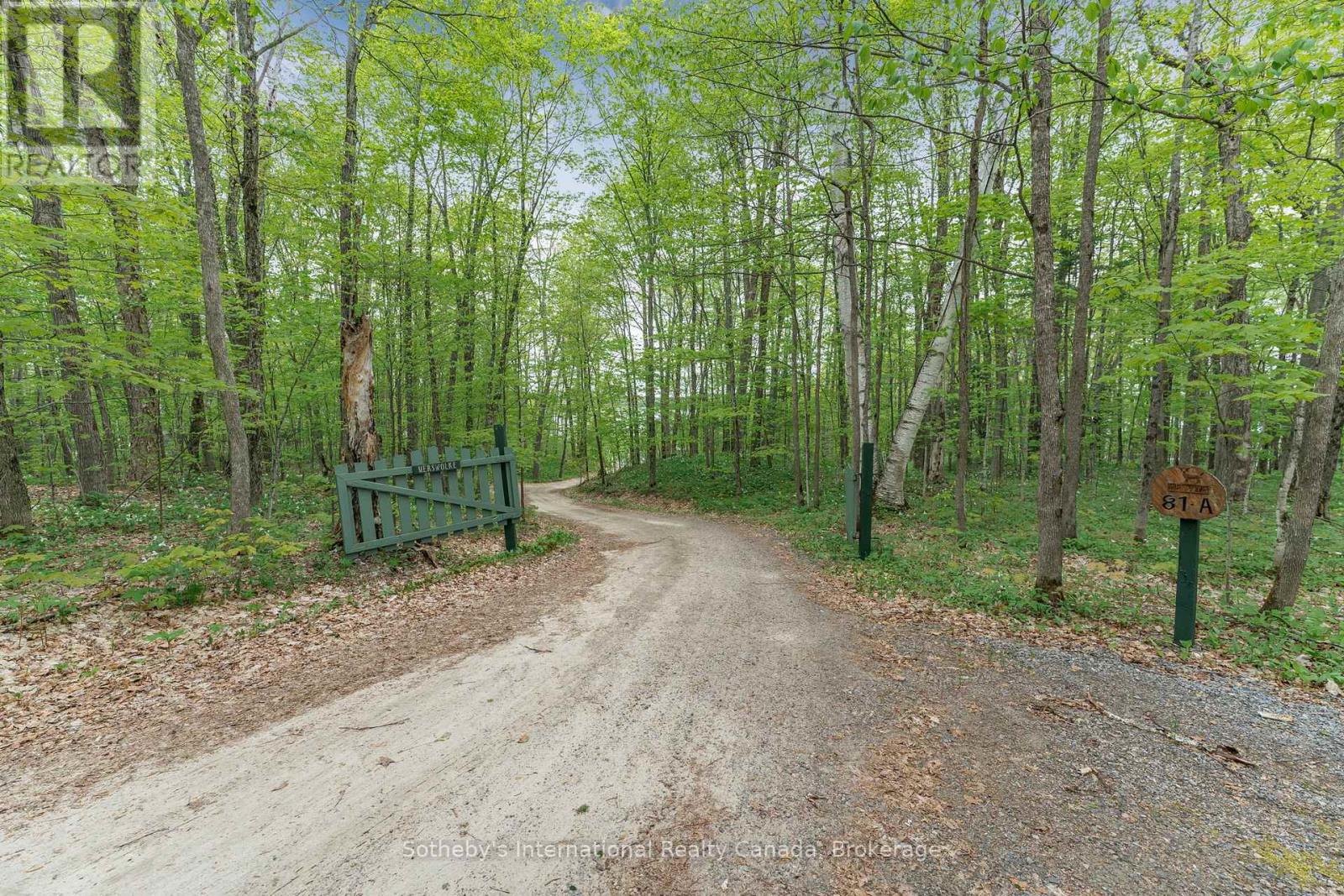 81A WIND ROSE LANE