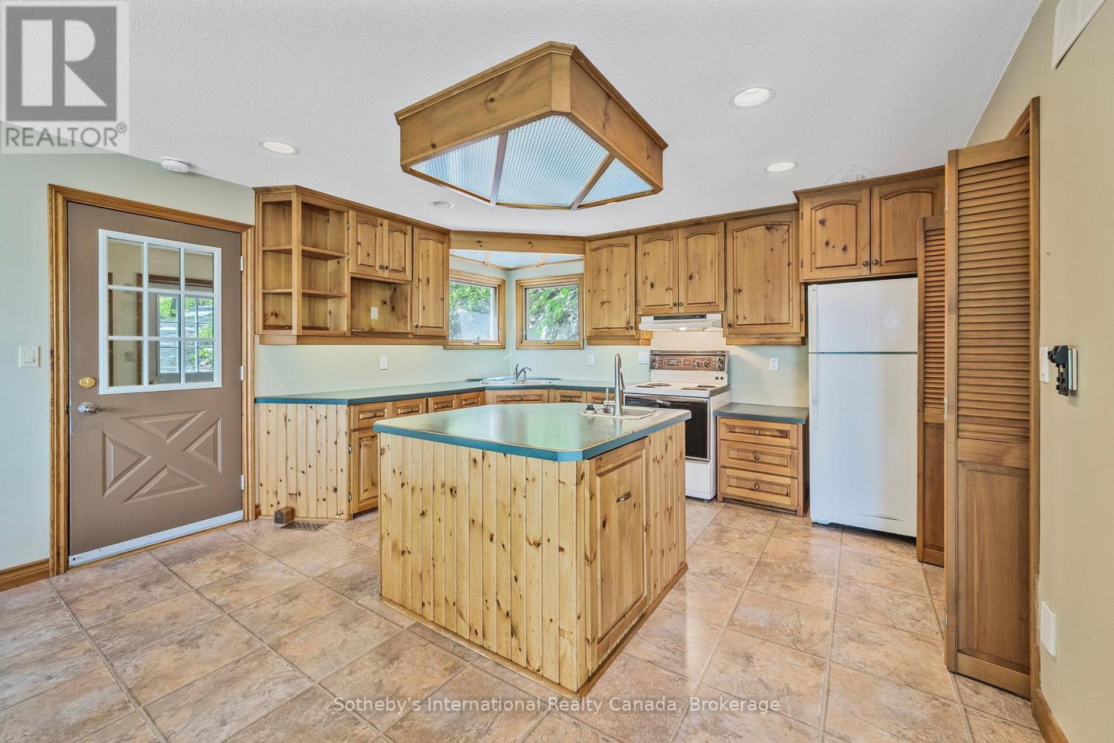 1125 KENDON ROAD