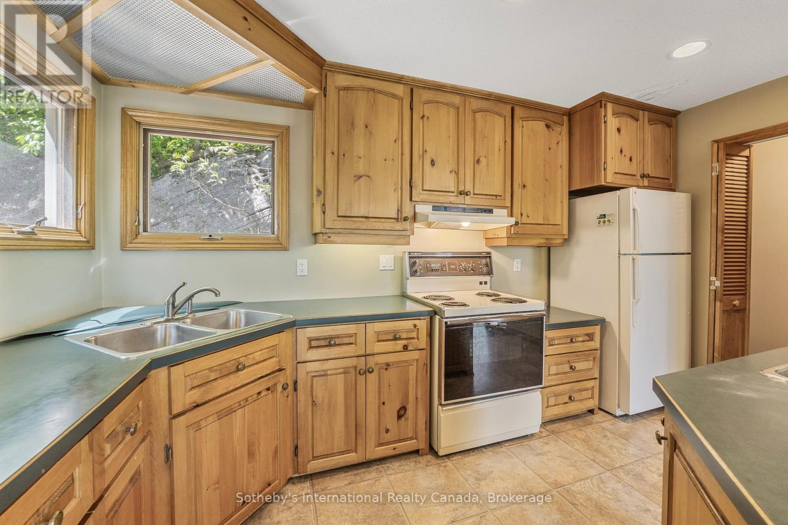 1125 KENDON ROAD