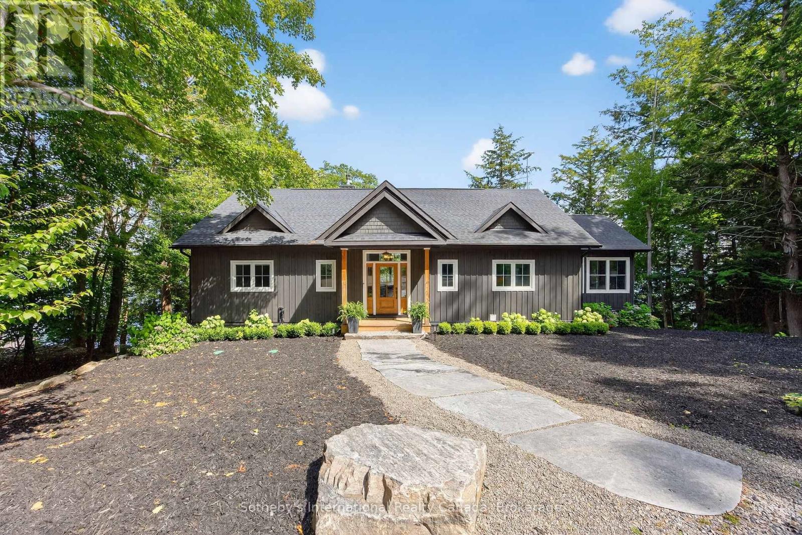 UNIT 52 - 1160 WHITESIDE ROAD