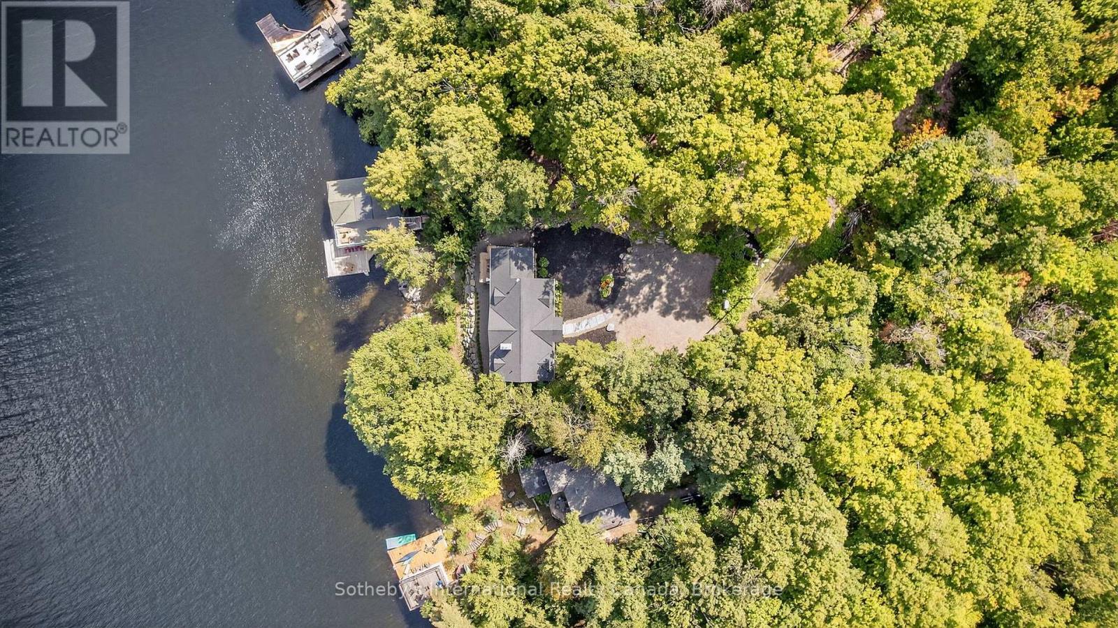 UNIT 52 - 1160 WHITESIDE ROAD