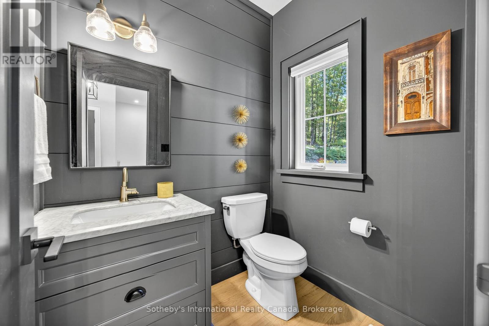 UNIT 52 - 1160 WHITESIDE ROAD