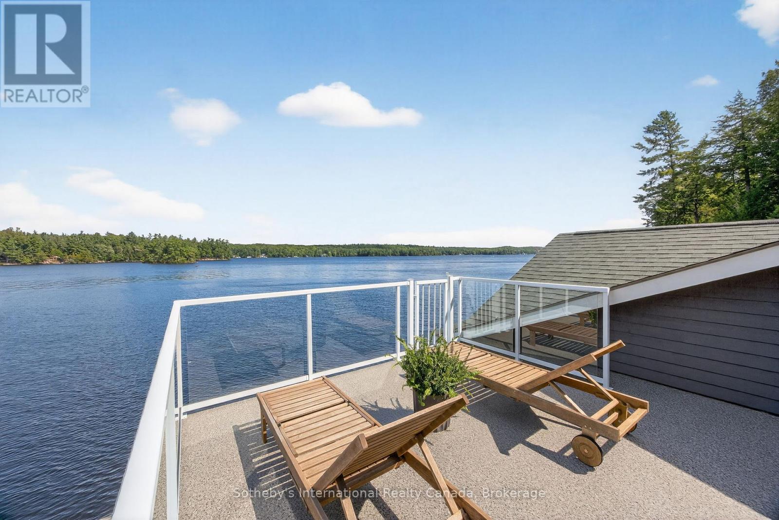 UNIT 52 - 1160 WHITESIDE ROAD