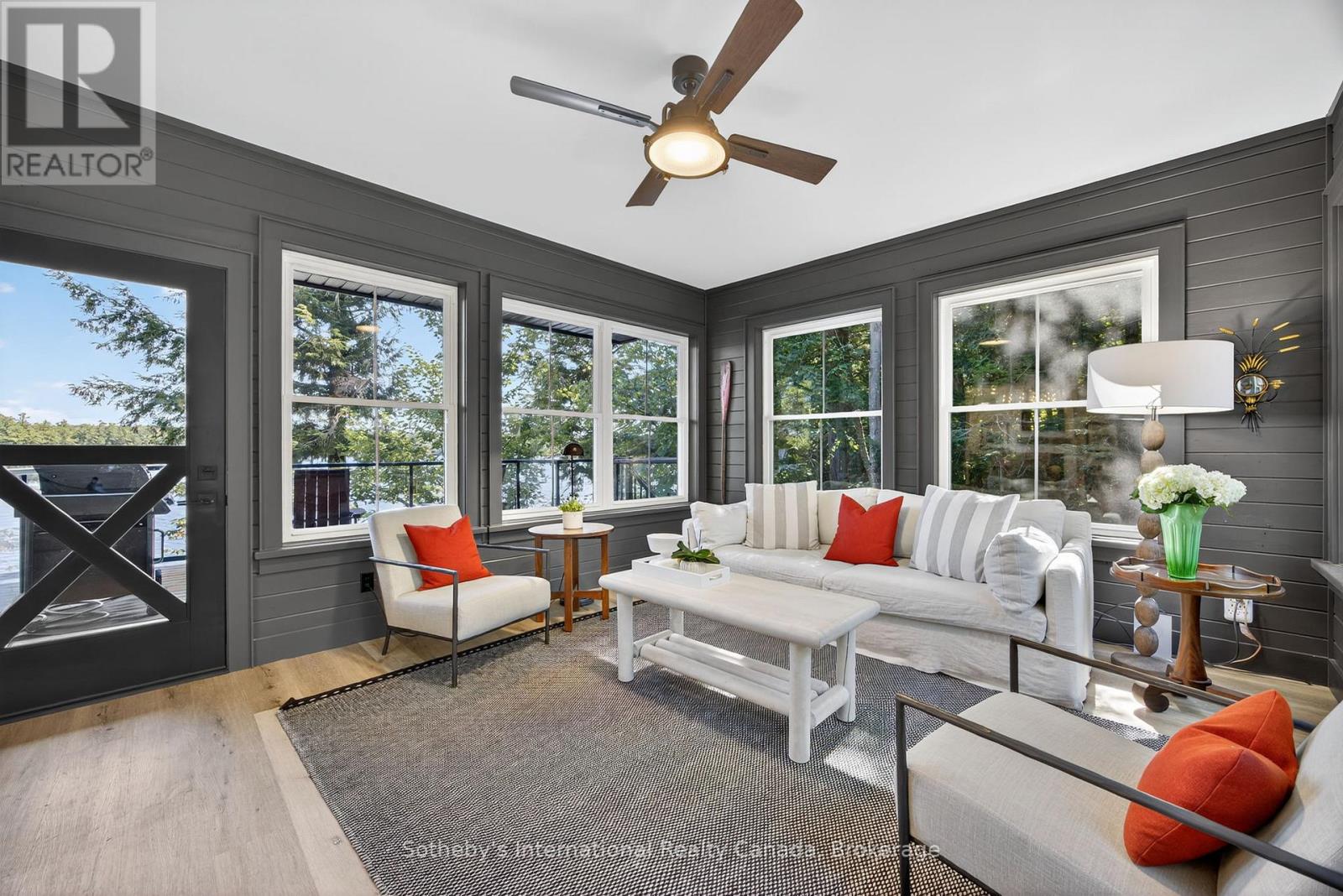 UNIT 52 - 1160 WHITESIDE ROAD