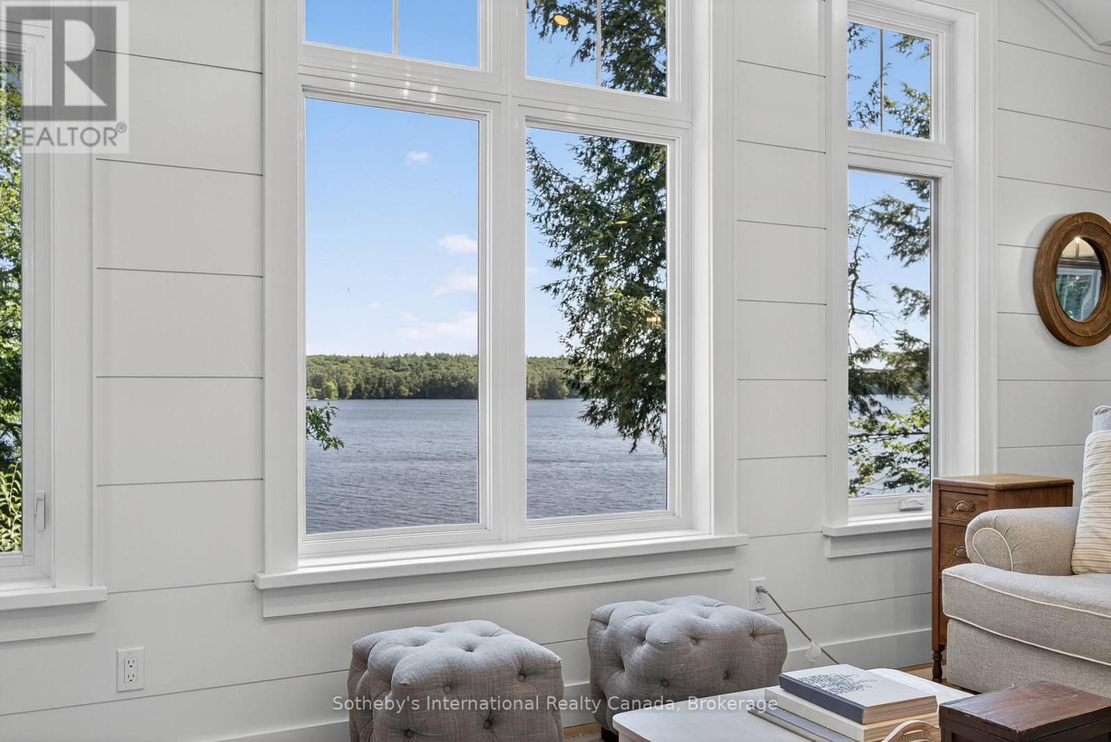 UNIT 52 - 1160 WHITESIDE ROAD