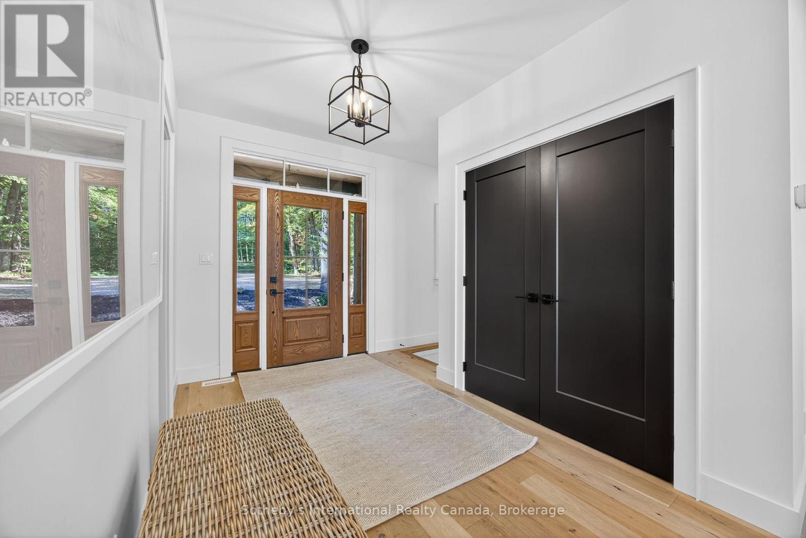 UNIT 52 - 1160 WHITESIDE ROAD