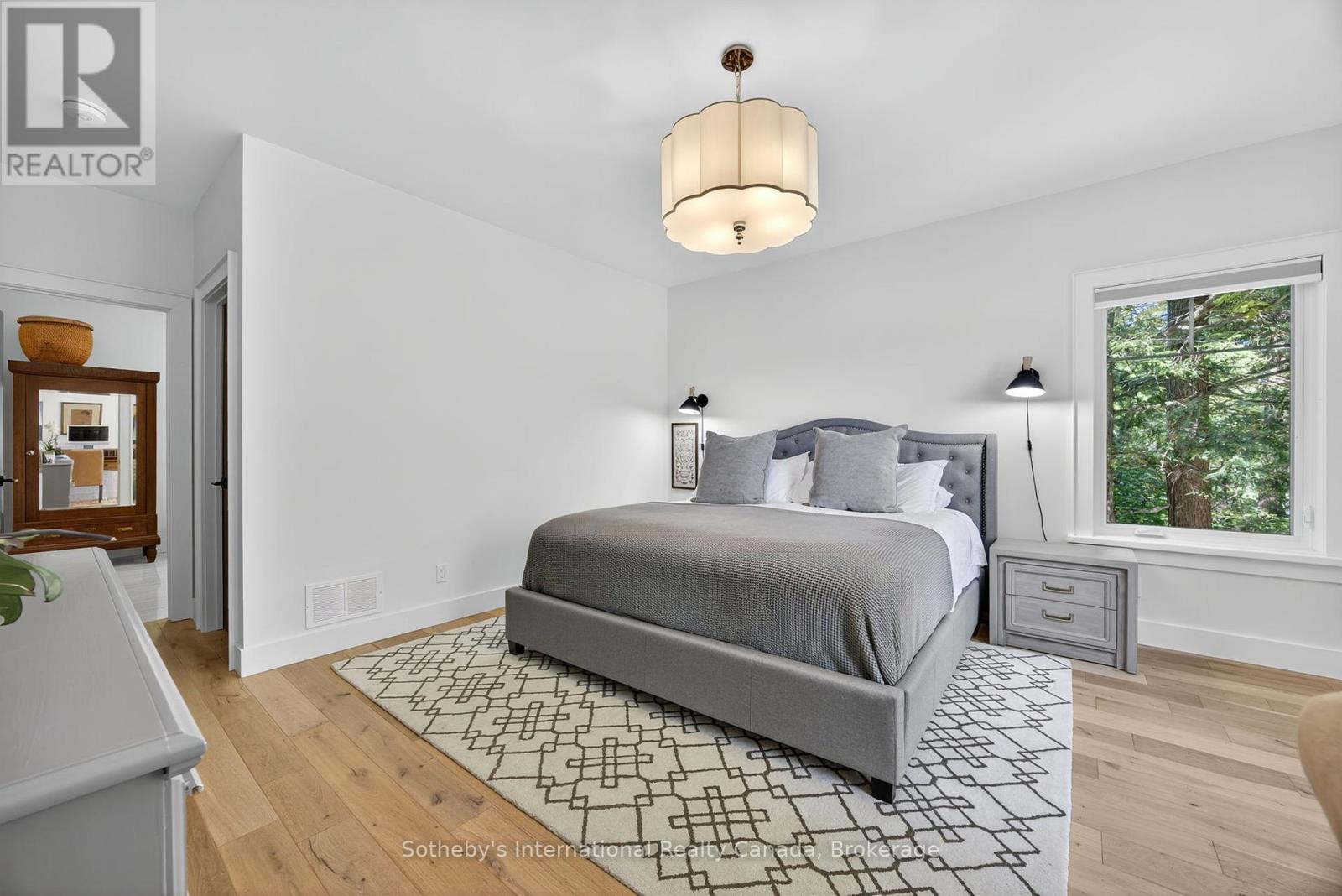 UNIT 52 - 1160 WHITESIDE ROAD