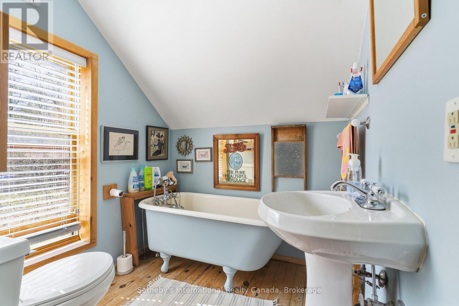 1 - 1049 BELL ROAD