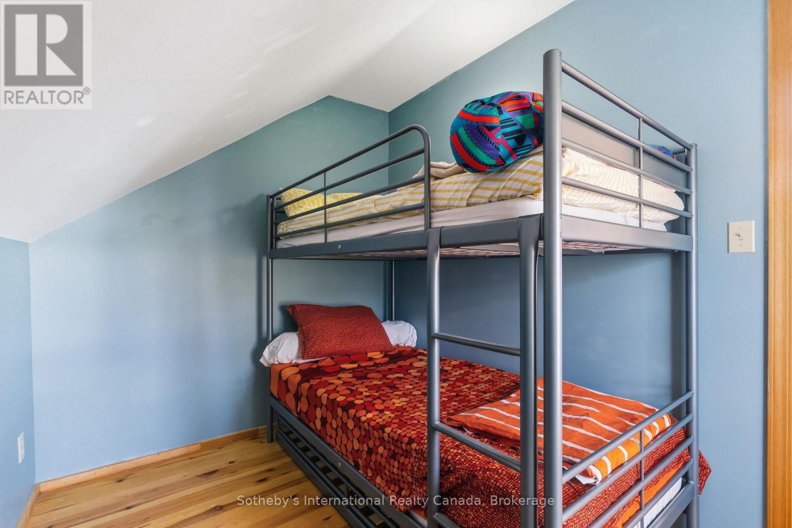 1 - 1049 BELL ROAD