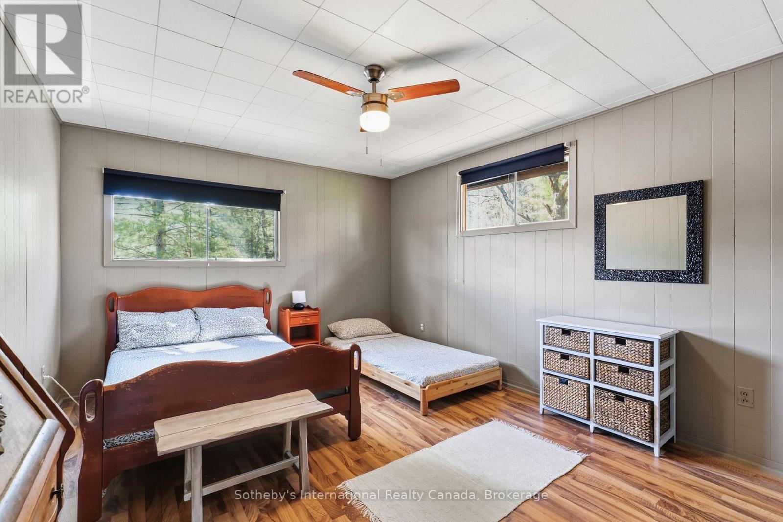 1 - 1049 BELL ROAD