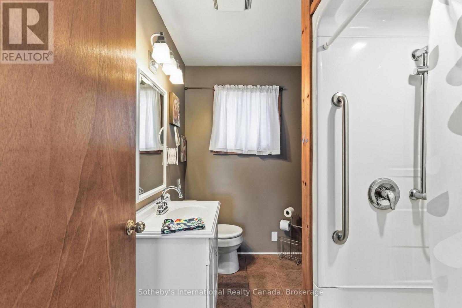 1 - 1049 BELL ROAD