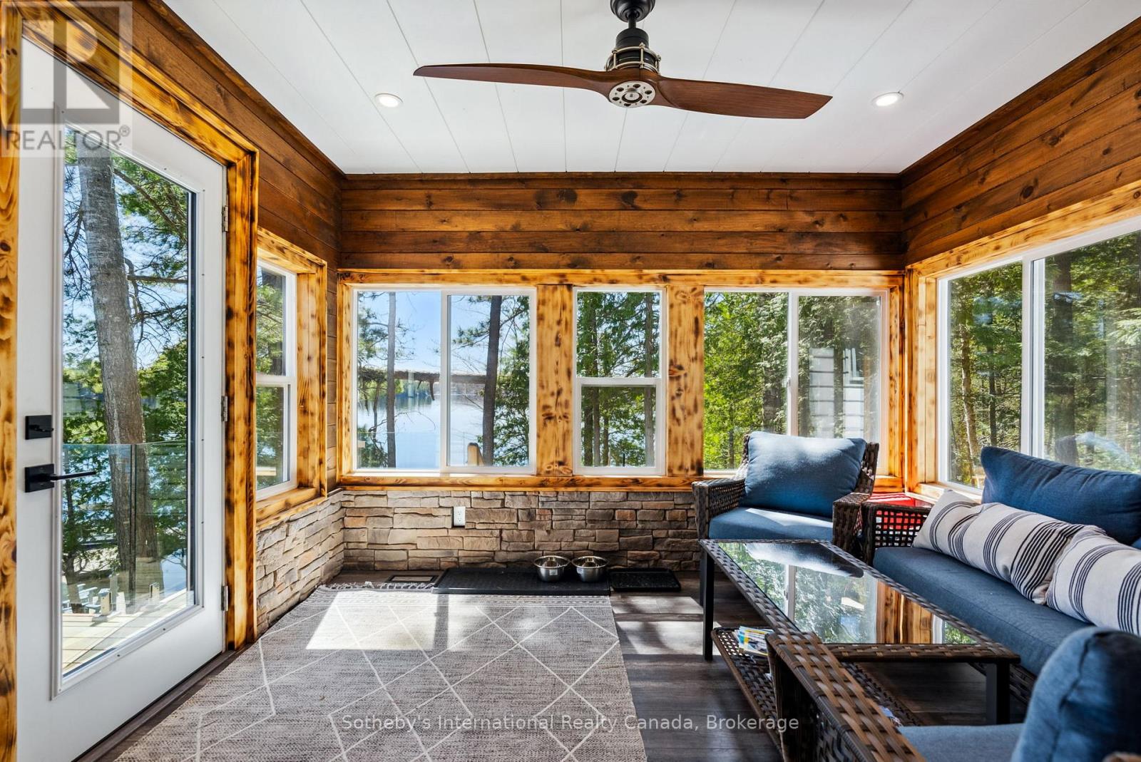 29 BEACHGROVE ISLAND 33LM