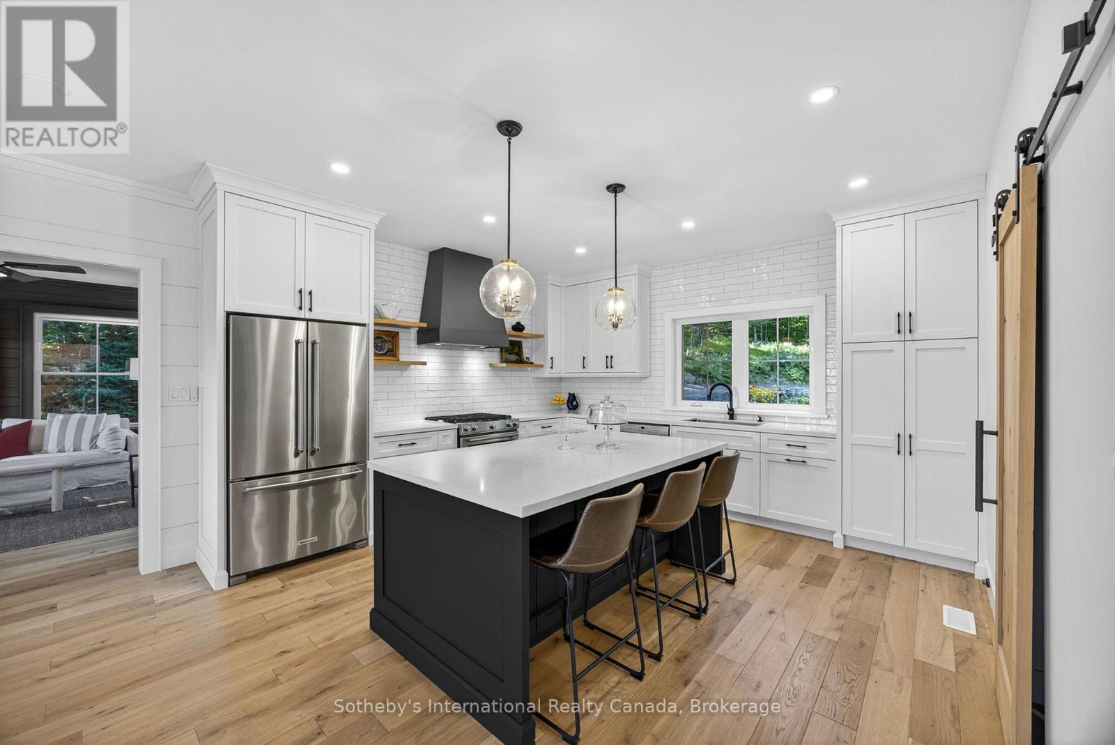 52 - 1160 WHITESIDE ROAD