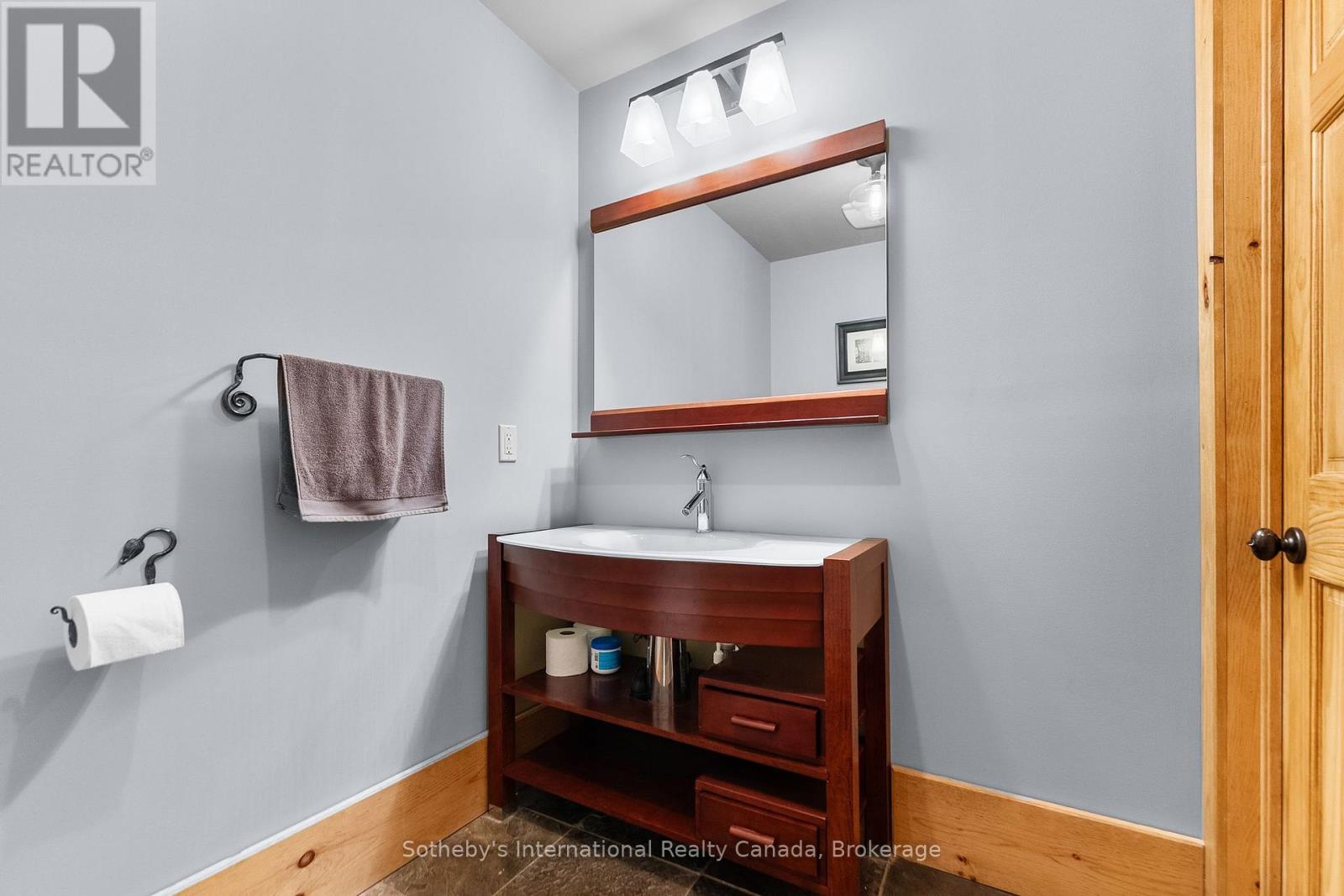 1014 SALMON LAKE ROAD