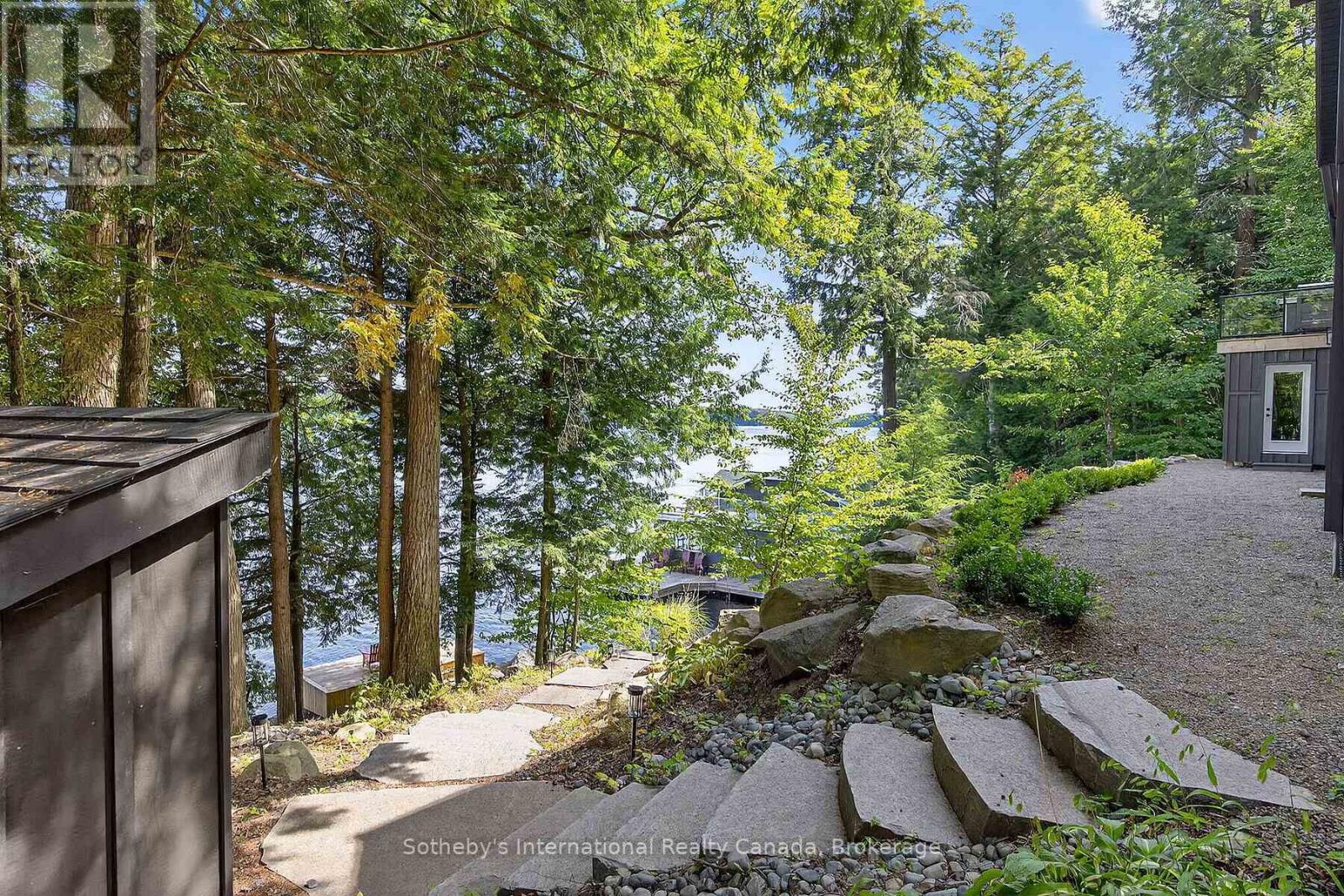 52 - 1160 WHITESIDE ROAD