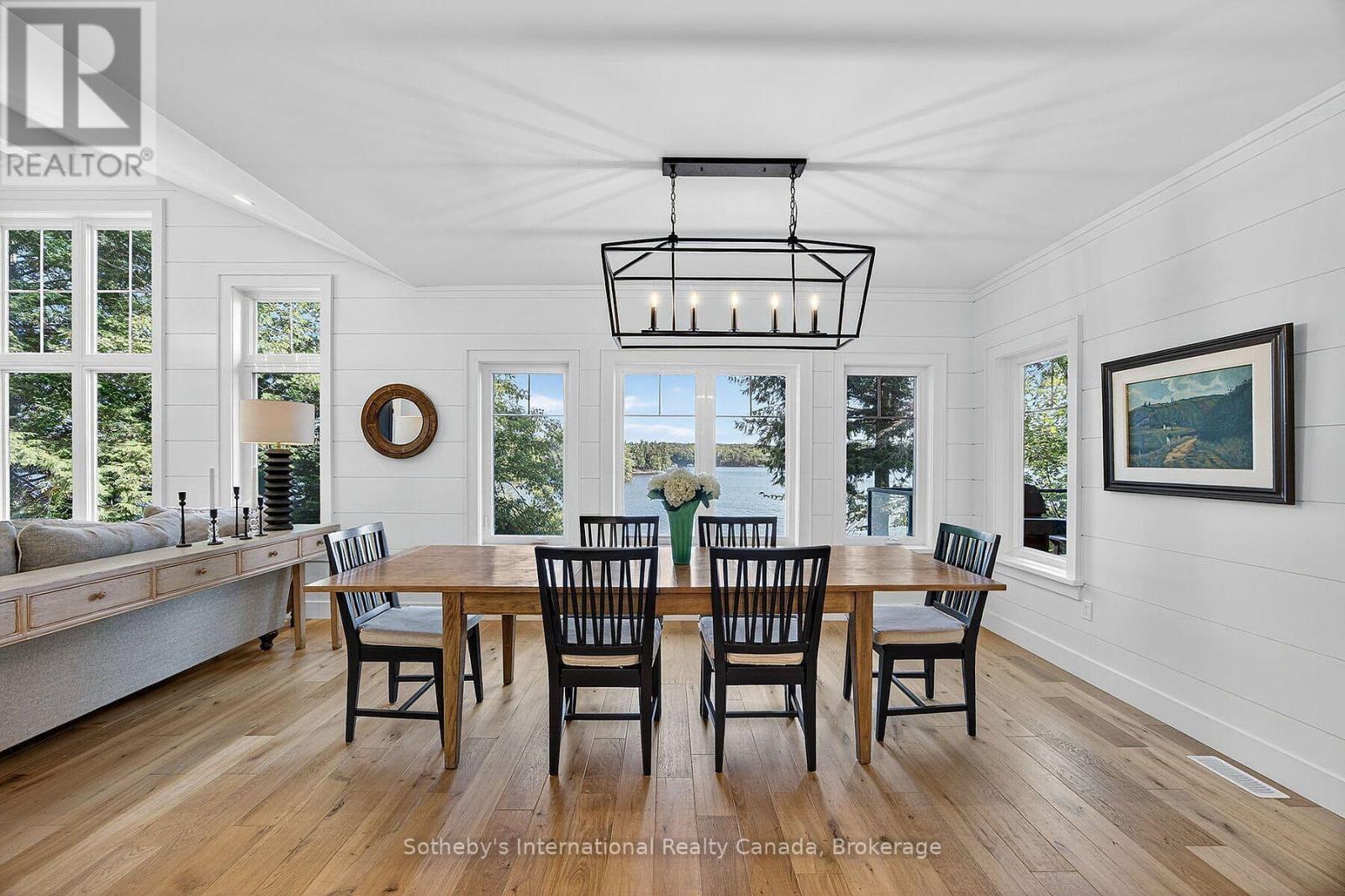 52 - 1160 WHITESIDE ROAD