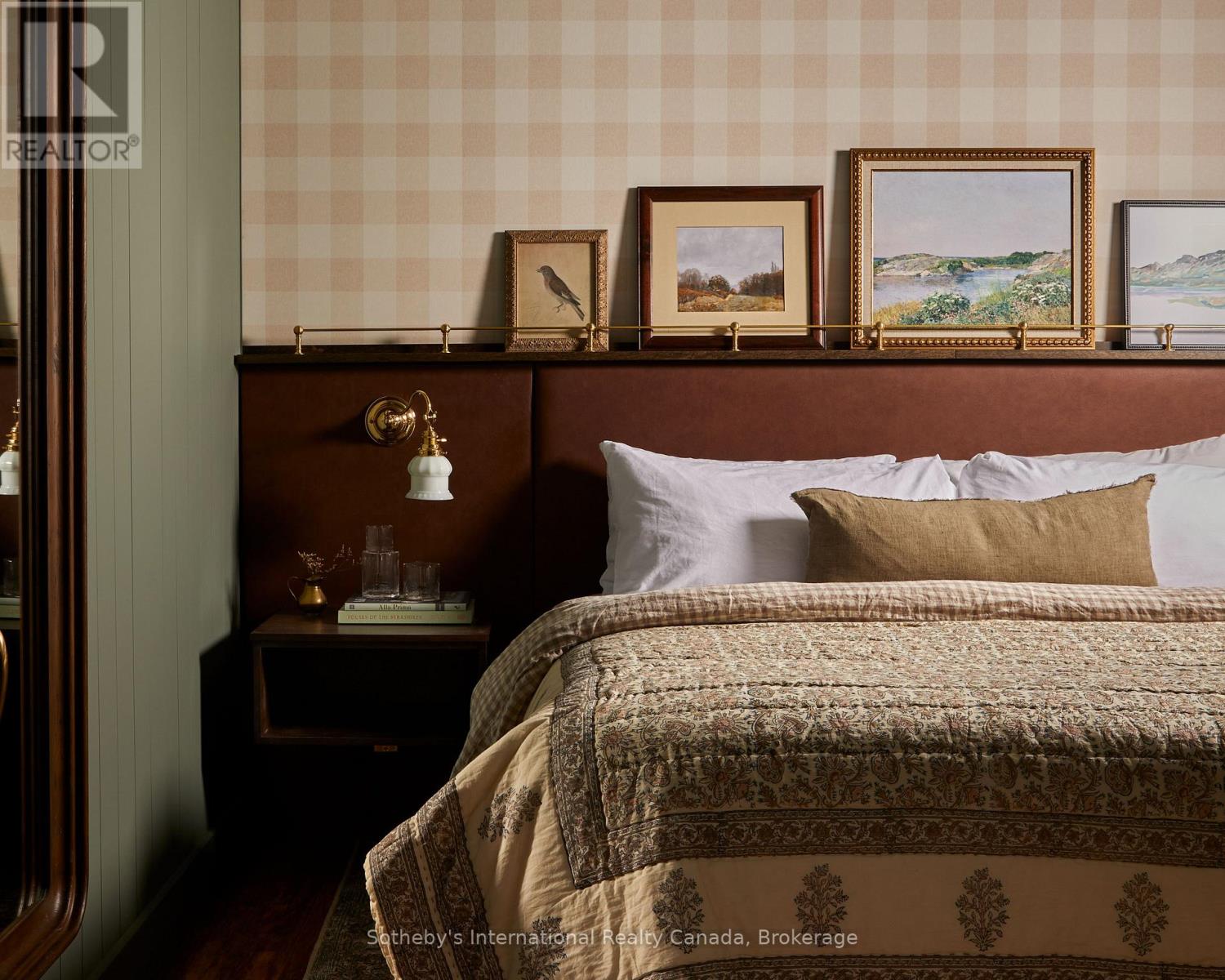 235474 GREY 13 ROAD