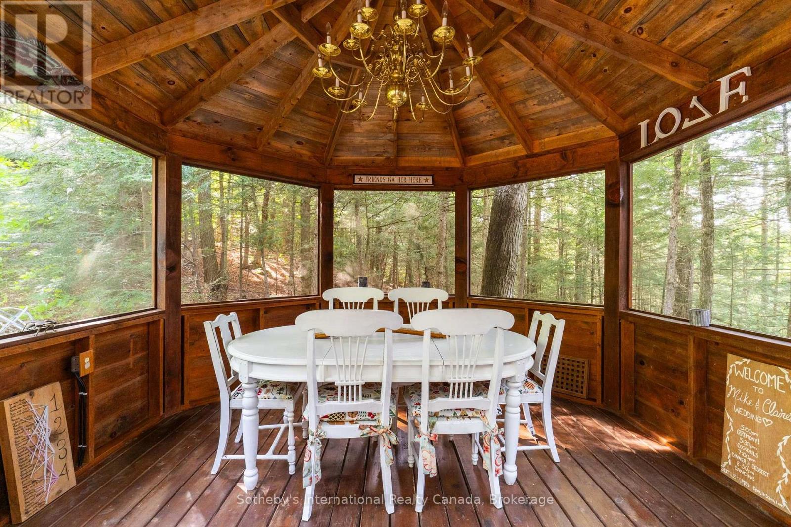 1058 TIMBER TRAIL