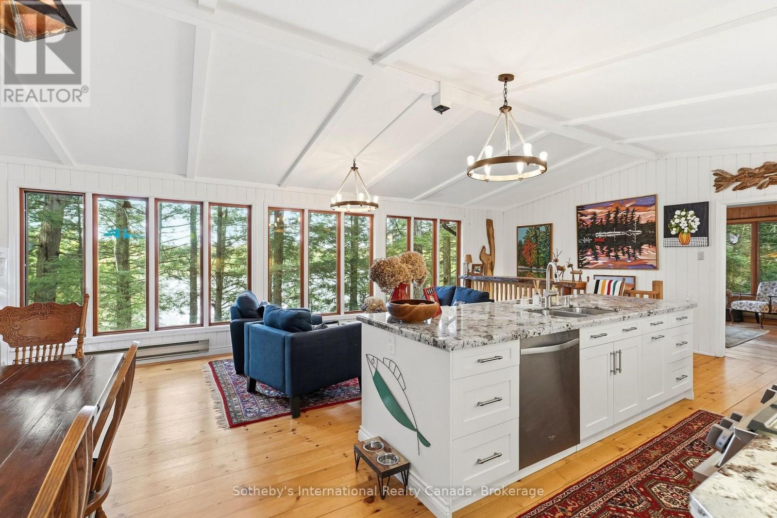 1058 TIMBER TRAIL