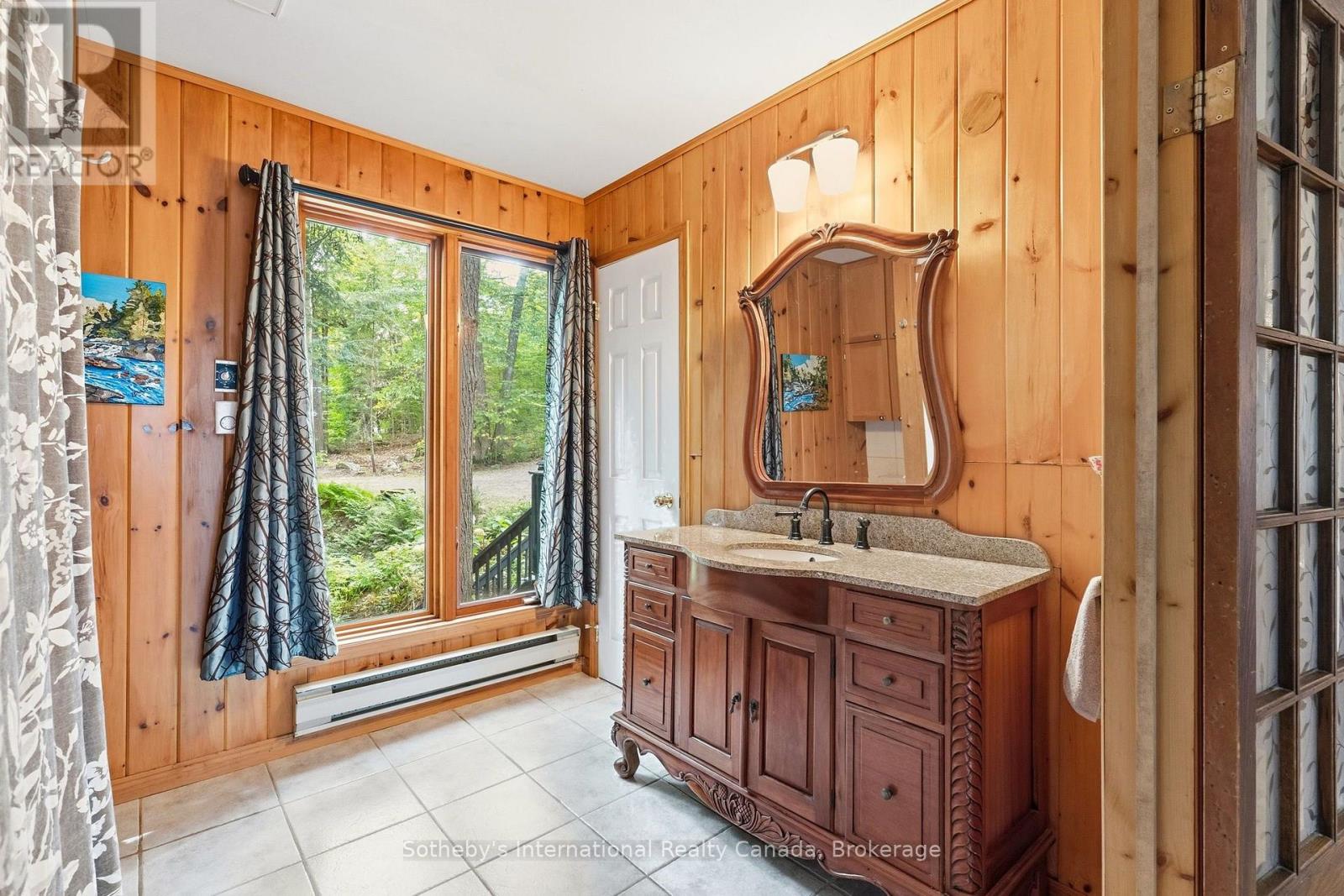 1058 TIMBER TRAIL