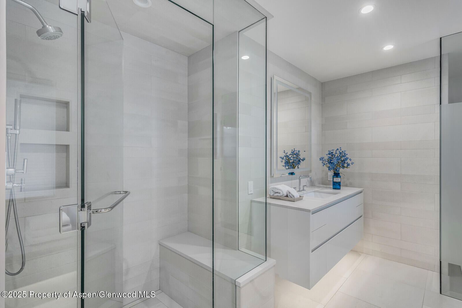 650 S Monarch Street Unit 7