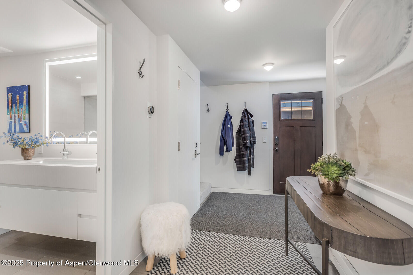 650 S Monarch Street Unit 7