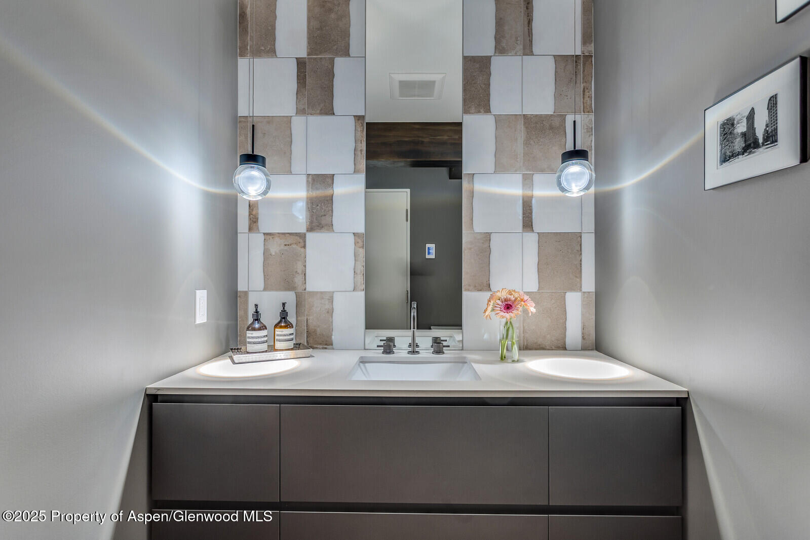 650 S Monarch Street Unit 7