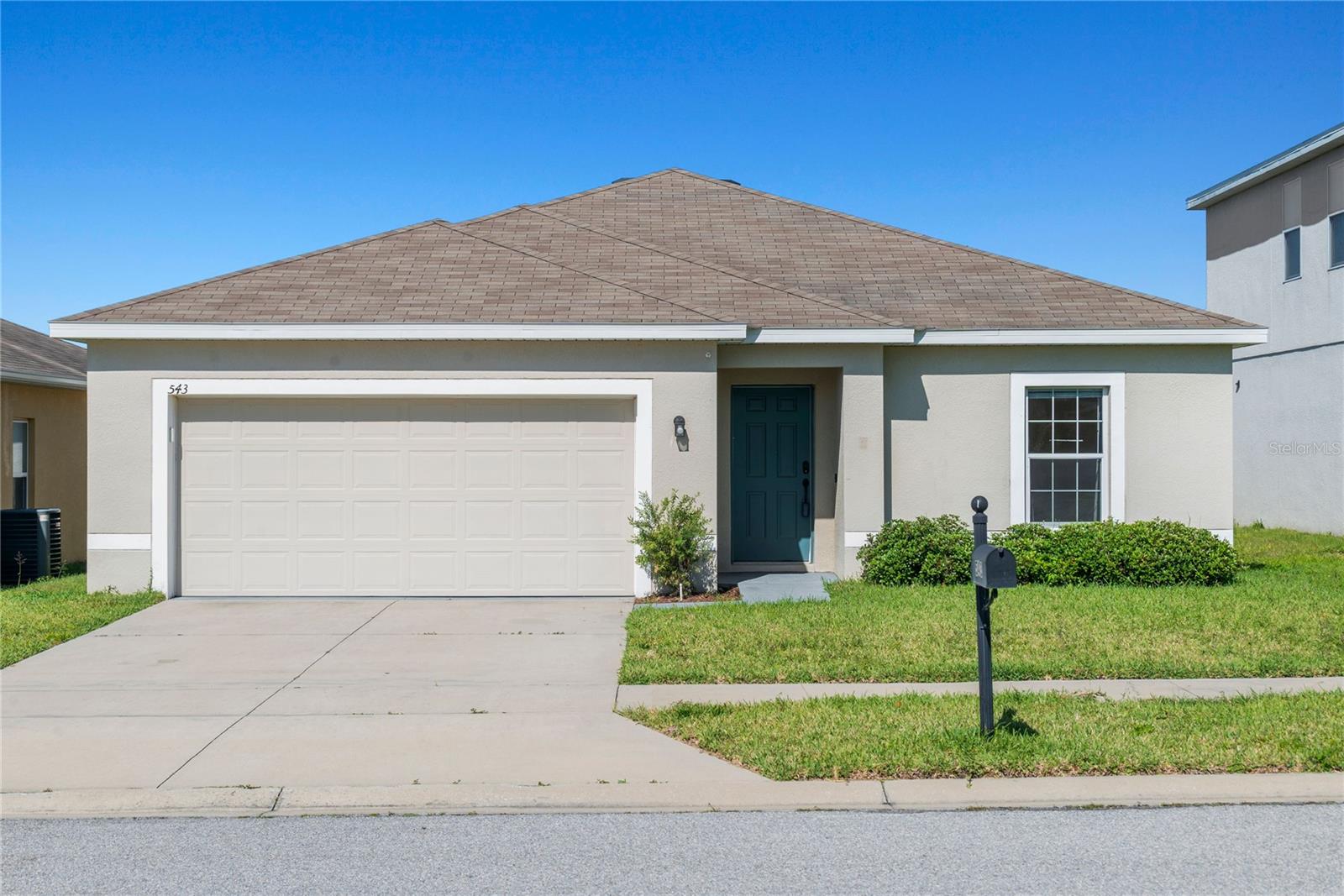 543 LUCERNE BLVD