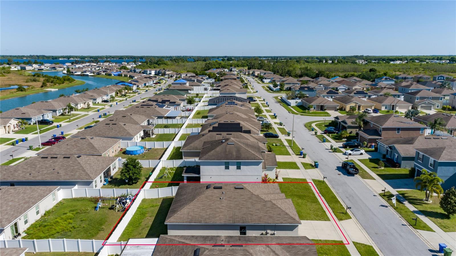 543 LUCERNE BLVD