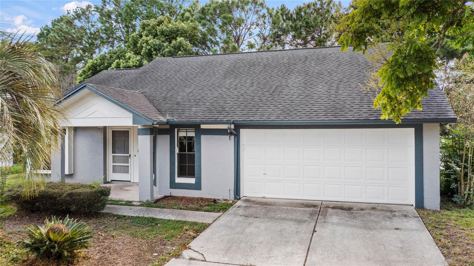 1023 MCKINNON AVE