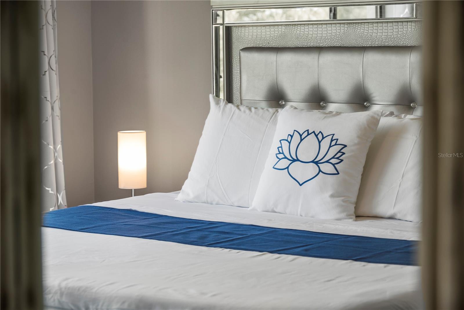 1054 LOTUS COVE CT #623