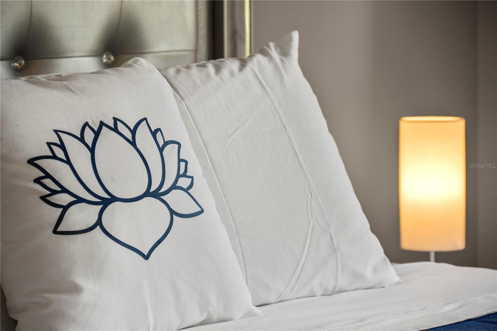 1054 LOTUS COVE CT #623