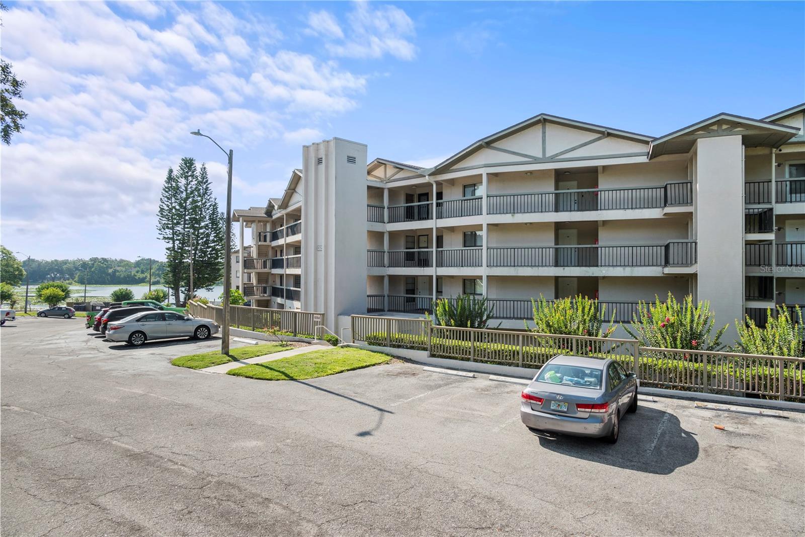 1054 LOTUS COVE CT #623