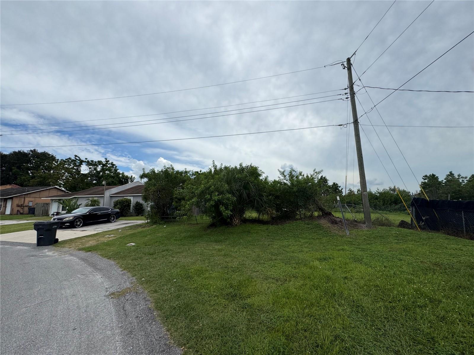 3105 CRYSTAL HILLS LOOP S
