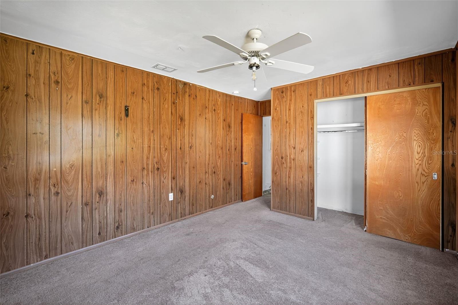 102 ORANGE AVE
