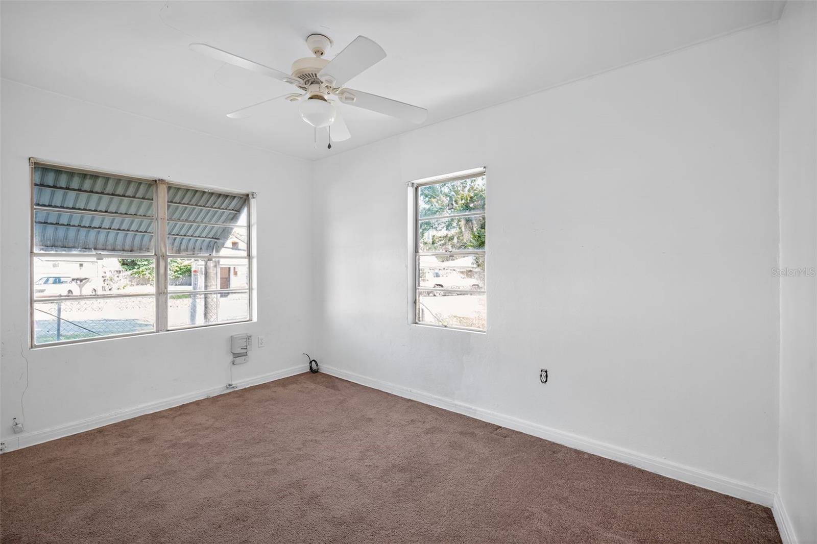 102 ORANGE AVE