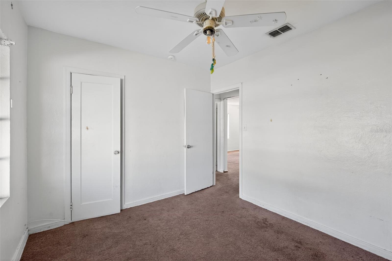 102 ORANGE AVE