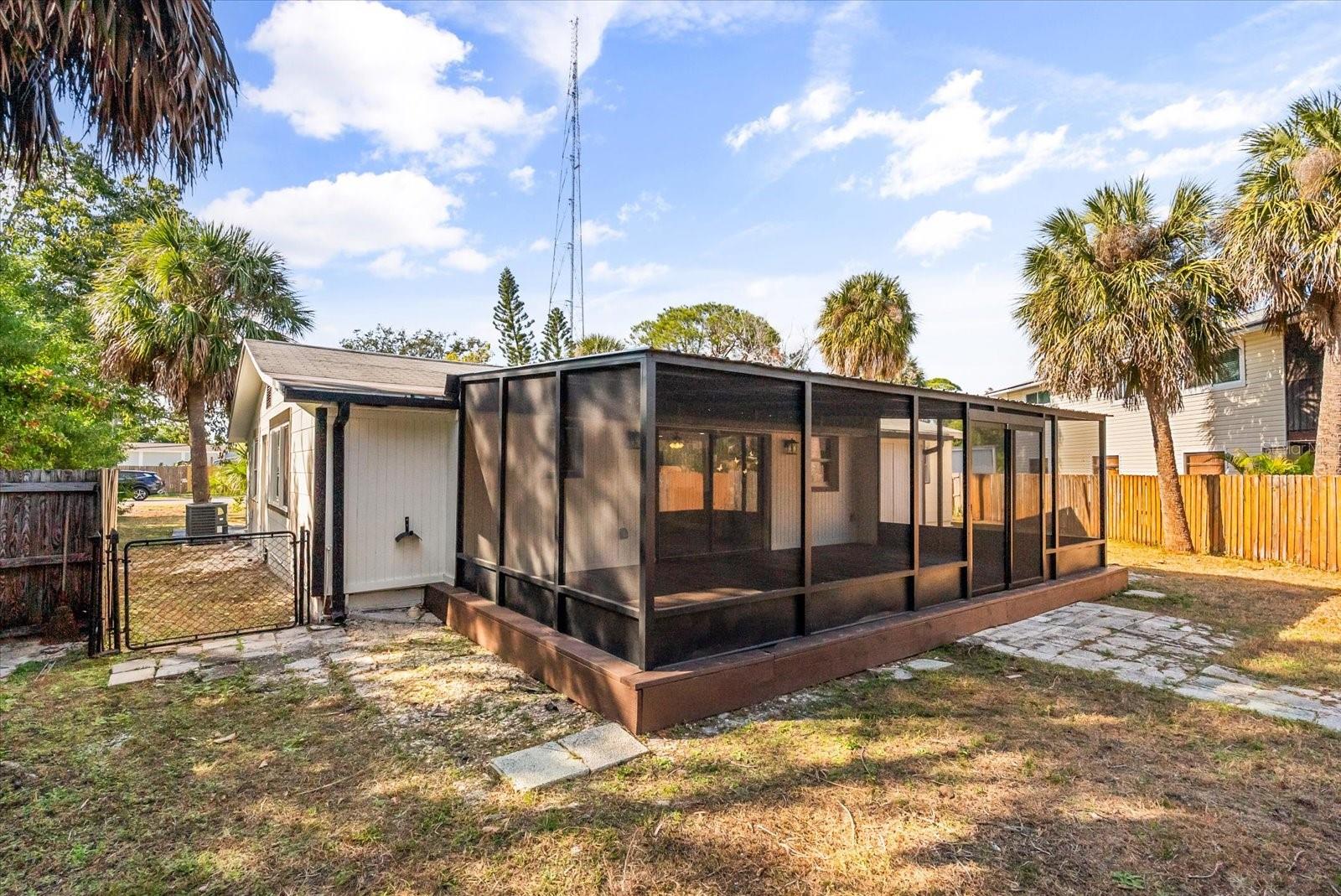 10395 SAN MARTIN BLVD NE