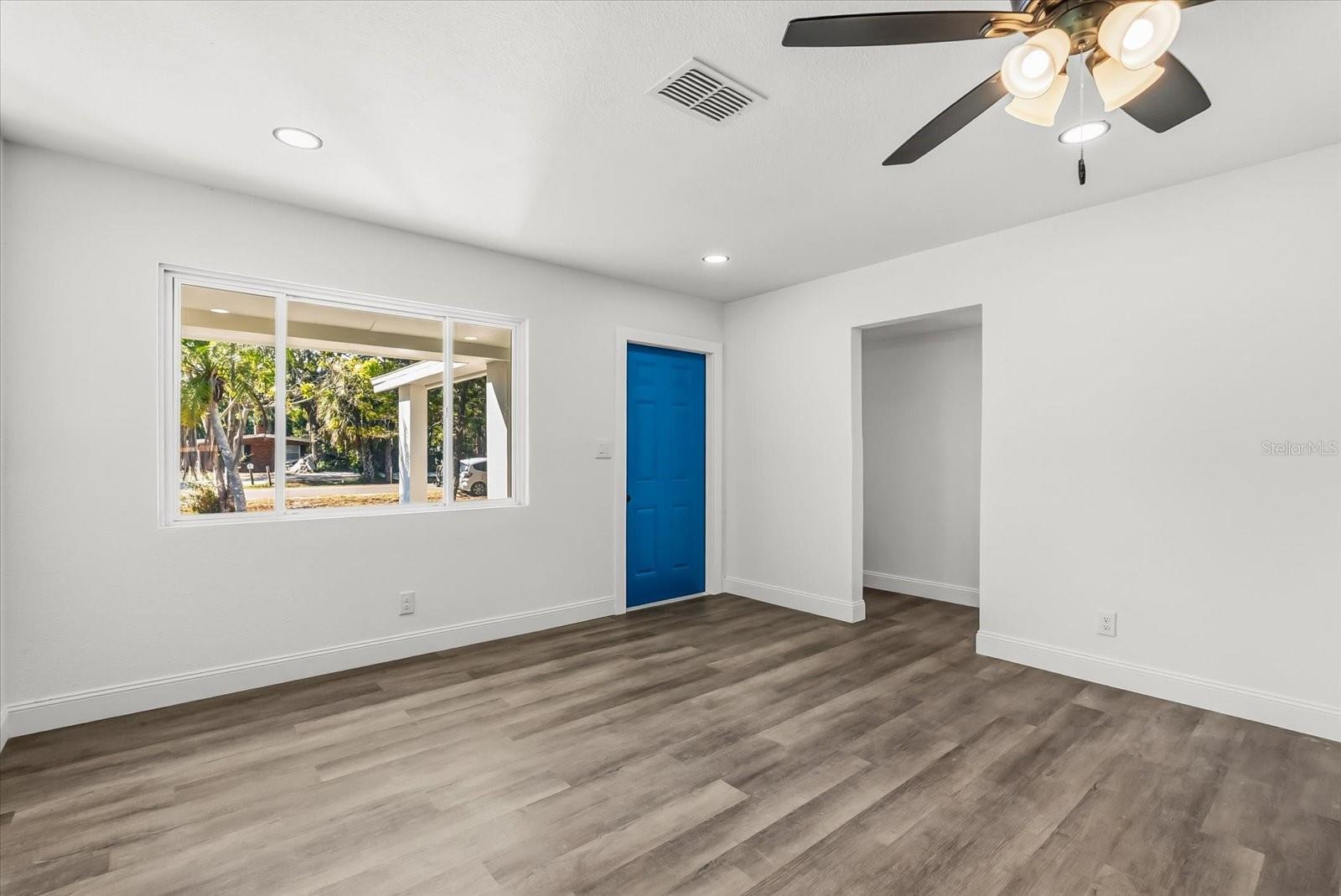 10395 SAN MARTIN BLVD NE