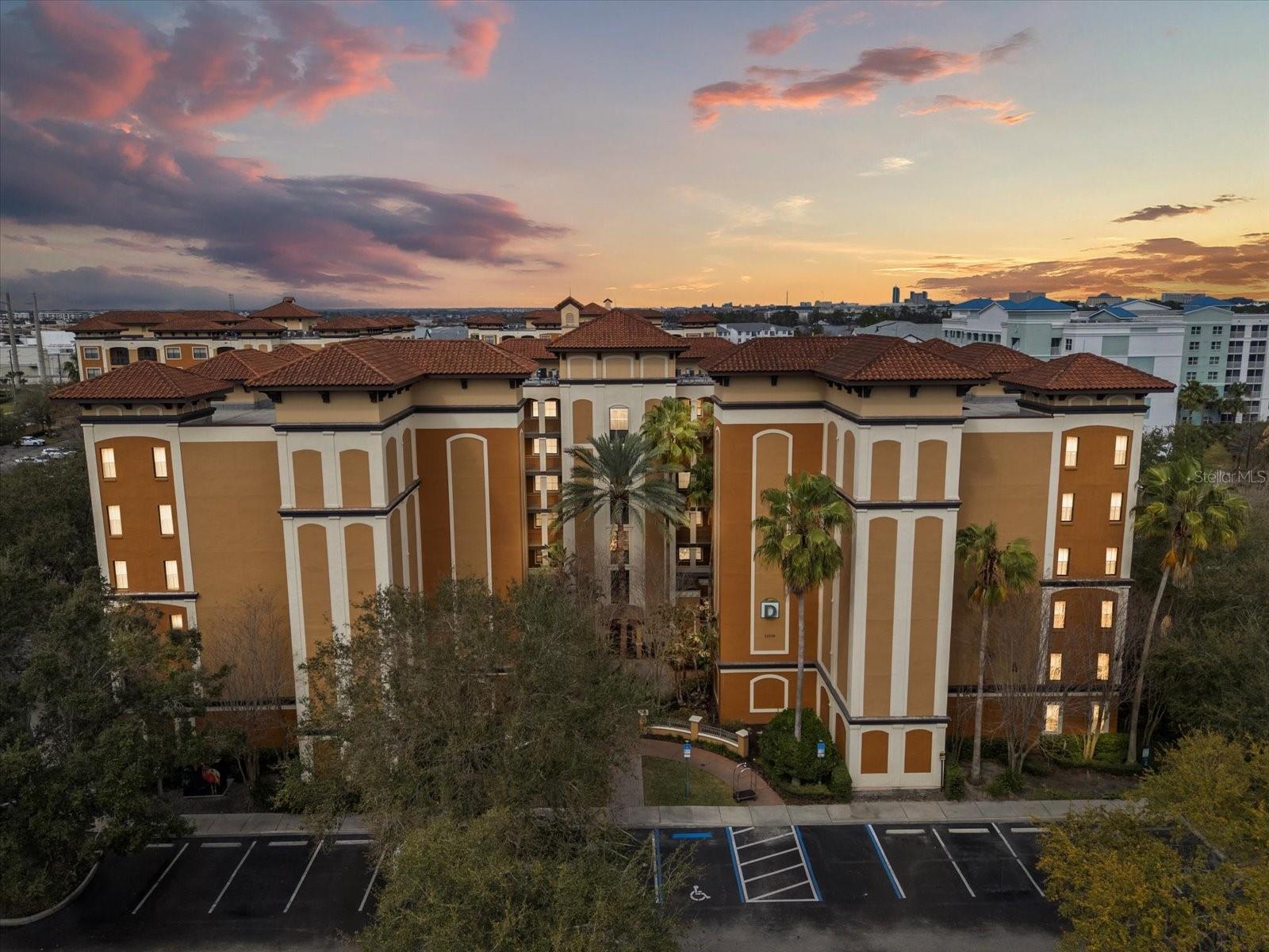 12539 FLORIDAYS RESORT DR #404D