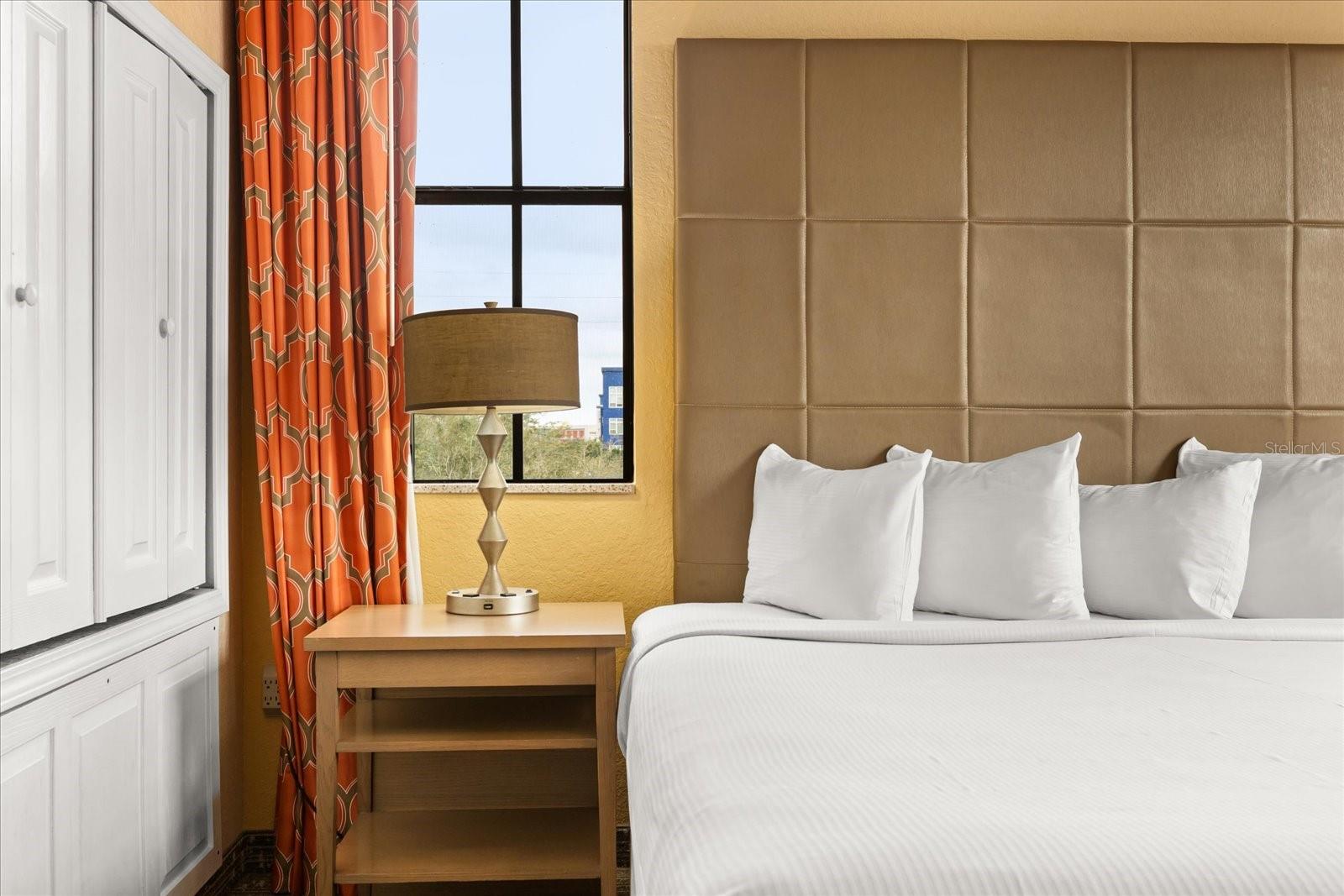 12539 FLORIDAYS RESORT DR #404D