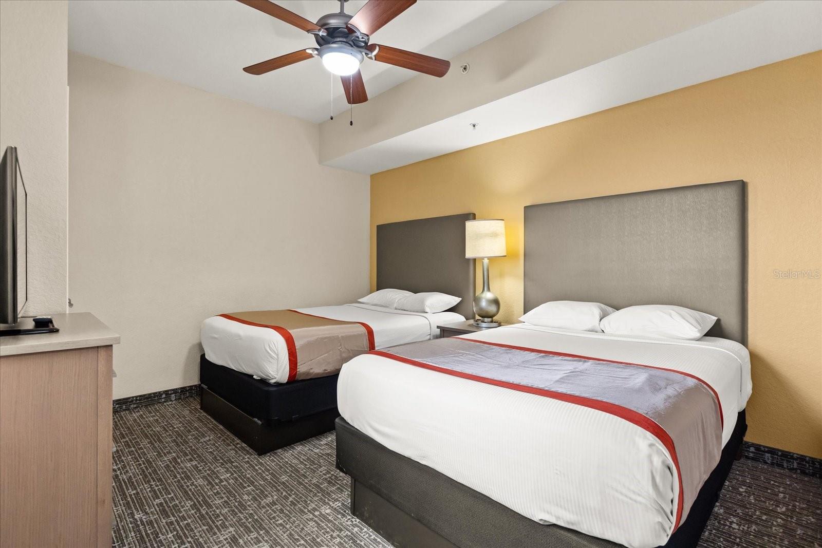 12539 FLORIDAYS RESORT DR #404D