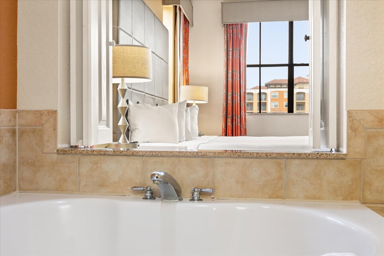 12539 FLORIDAYS RESORT DR #404D