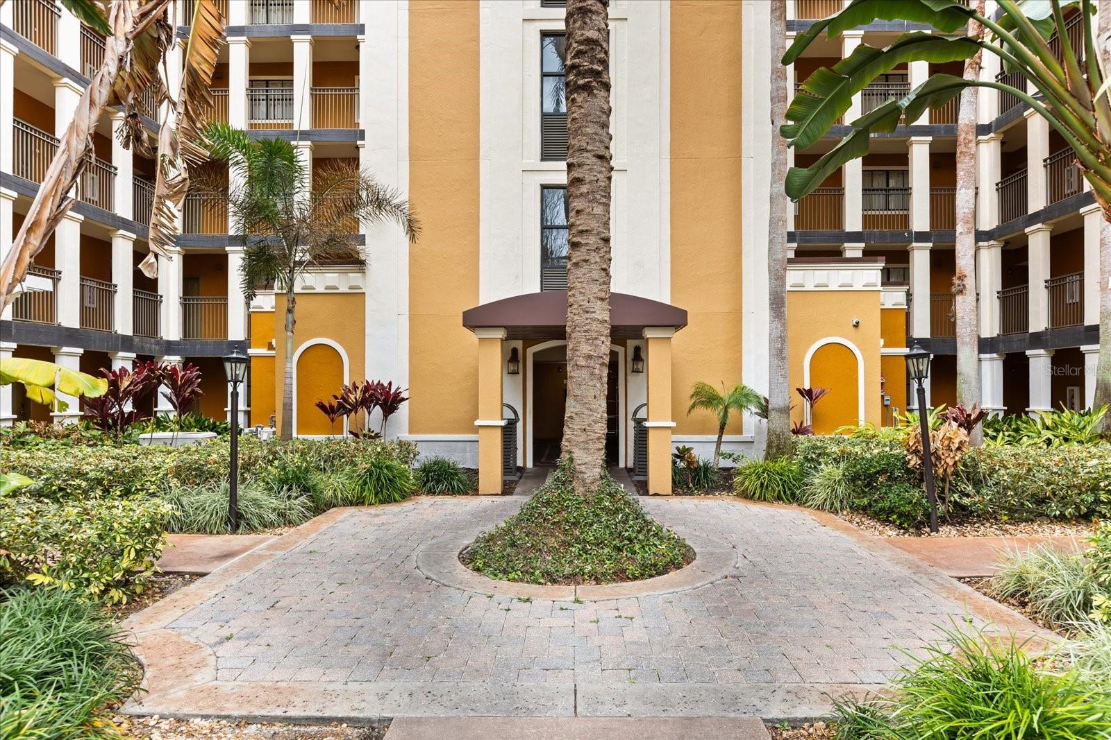 12539 FLORIDAYS RESORT DR #404D