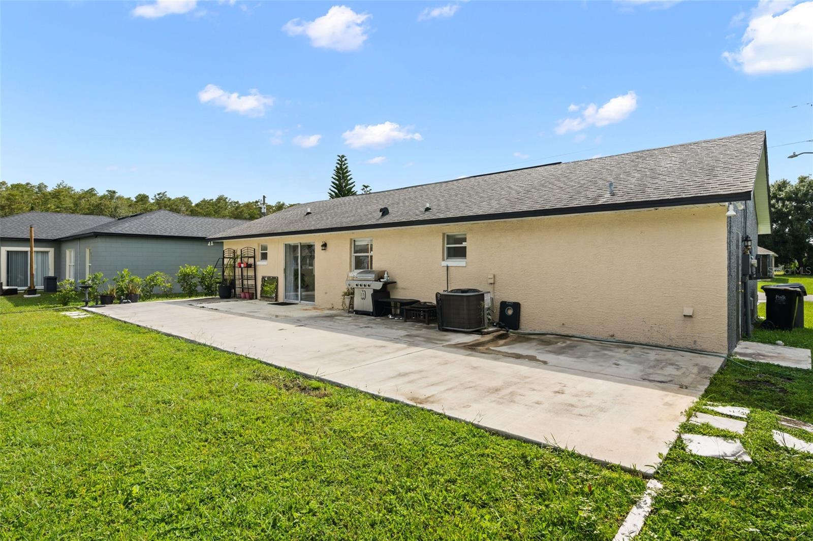 605 TAMARIN LN