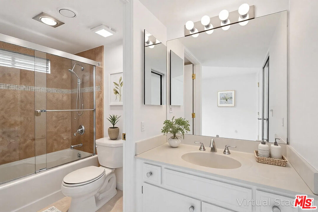 4220 Colfax Ave Unit: 110